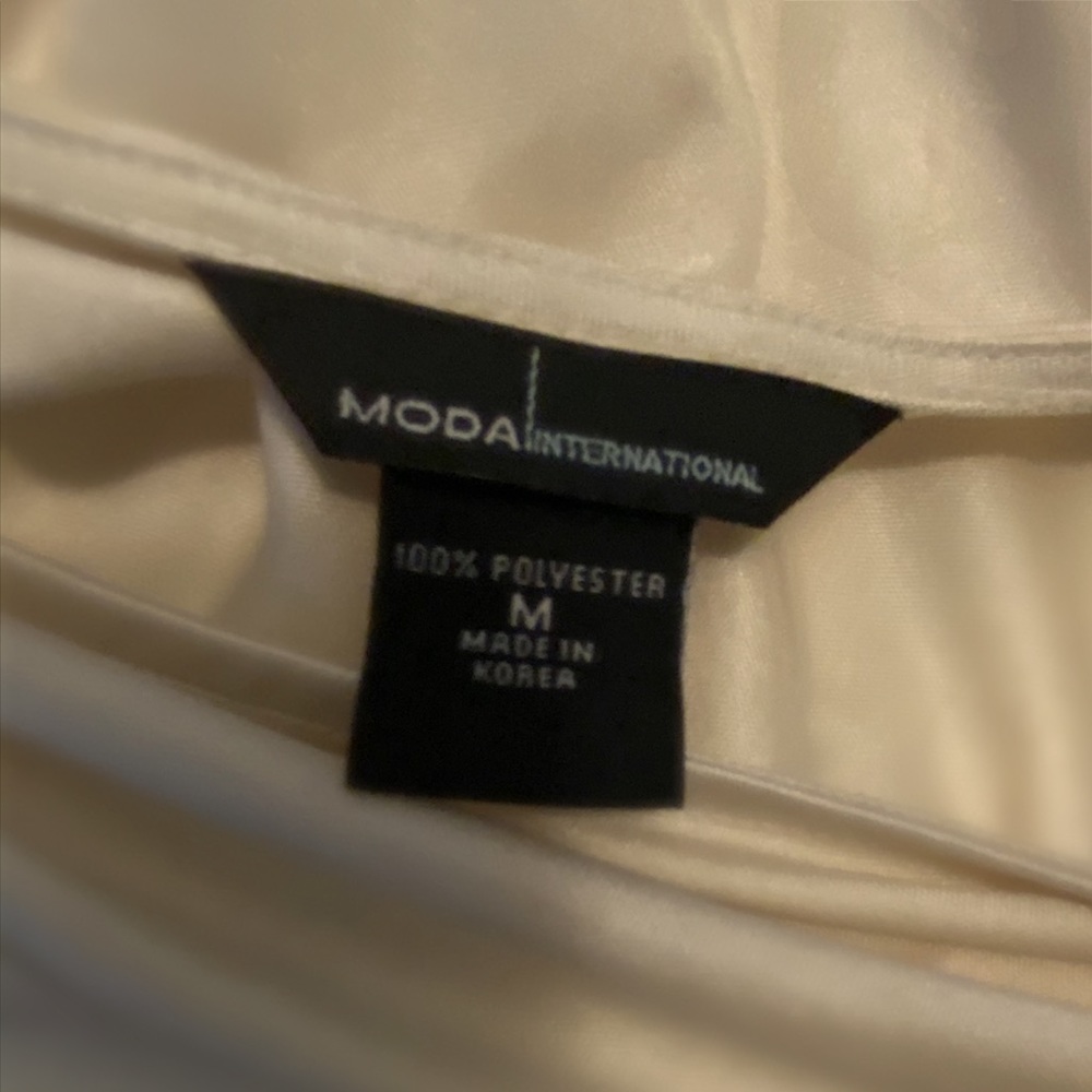 Moda One Shoulder Top - Picture 4 of 4